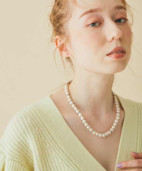 MADEMOISELLE ROPE'（マドモアゼル ロペ）の「クラシックガラスパールネックレス（ネックレス・レディース・シルバー・FREE）」の6枚目の写真