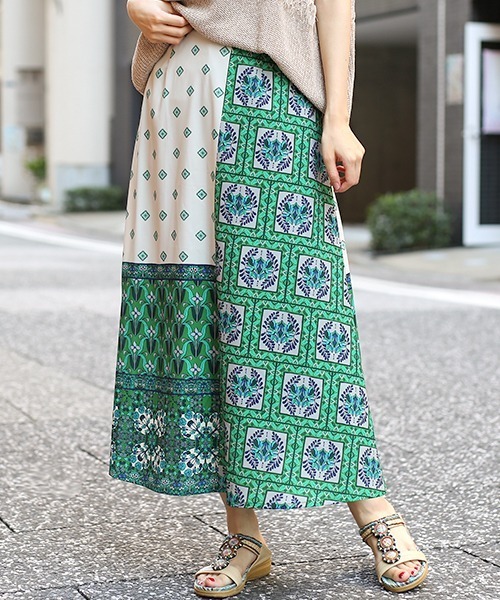 チチカカ（チチカカ）の「メキシカンタイルパッチプリントスカート（スカート・レディース・グリーン/ピンク/オレンジ・FREE）」の2枚目の写真