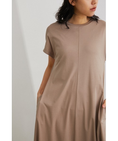 STYLEMIXER(スタイルミキサー)の「フレアカットワンピース(ワンピース・レディース・ブラック/レッド/ライトブラウン・SMALL/MEDIUM)」の15枚目の写真