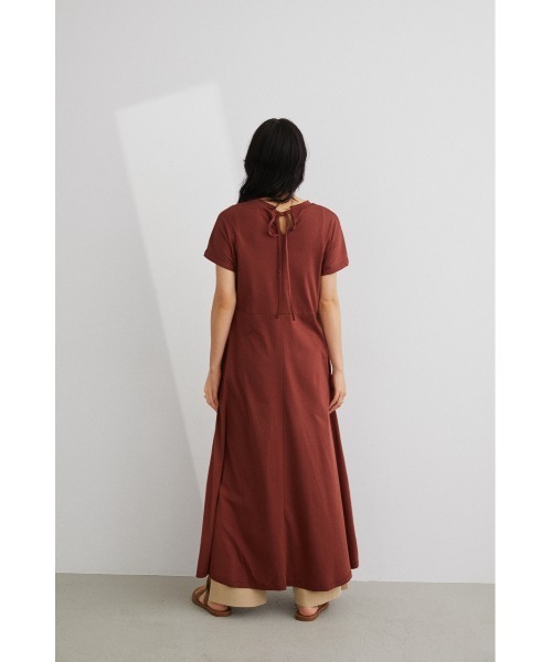 STYLEMIXER(スタイルミキサー)の「フレアカットワンピース(ワンピース・レディース・ブラック/レッド/ライトブラウン・SMALL/MEDIUM)」の5枚目の写真