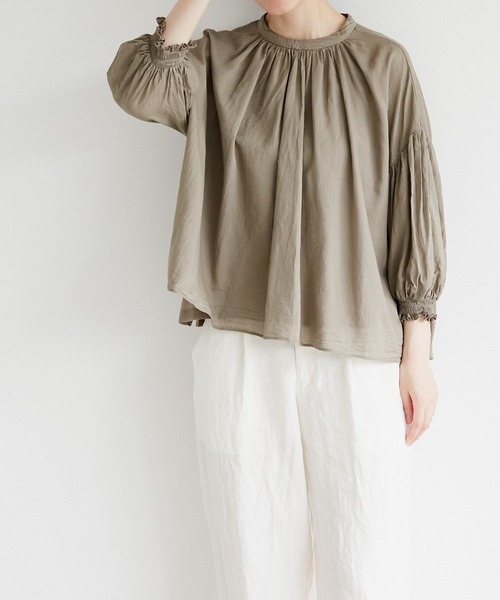 note et silence (ノートエシロンス)の「【 AMB100貨 】ハイツイストジョーゼット ギャザーブラウス(シャツ/ブラウス・レディース・グレー/オフホワイト/ブラック・FREE)」の1枚目の写真