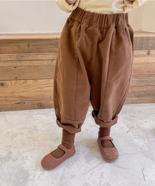 aimoha(アイモハ)の「【aimoha-KIDS-】子供服 切り替えカーゴチノパンツ(チノパンツ・キッズ・ブラウン/ベージュ・130/110/100/90/80/120)」の1枚目の写真