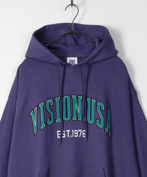 VISION STREET WEAR(ヴィジョンストリートウェア)の「【VISION STREET WEAR/ヴィジョンストリートウェア】べロアワッペン刺繍 プルパーカー(パーカー・メンズ・チャコールグレー/パープル/グレー/マルチ/ワイン・M/L/XL)」の4枚目の写真