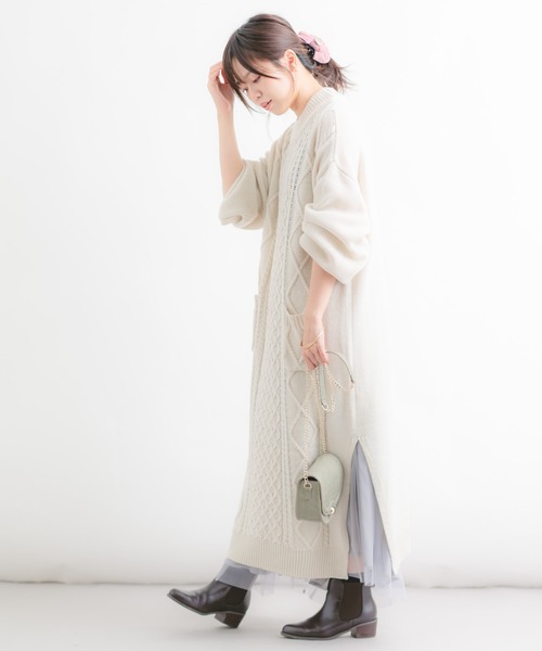 Wordtrobe（ワードトローブ）の「【wordtrobe】アクリルバルキー ケーブル切替 ニットワンピース（ワンピース・レディース・ホワイト/チャコールグレー/ベージュ・FREE）」の6枚目の写真