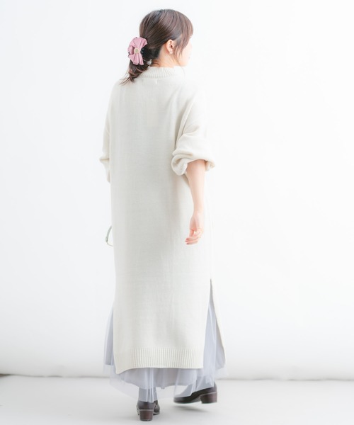 Wordtrobe（ワードトローブ）の「【wordtrobe】アクリルバルキー ケーブル切替 ニットワンピース（ワンピース・レディース・ホワイト/チャコールグレー/ベージュ・FREE）」の7枚目の写真