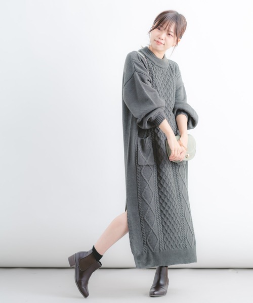 Wordtrobe（ワードトローブ）の「【wordtrobe】アクリルバルキー ケーブル切替 ニットワンピース（ワンピース・レディース・ホワイト/チャコールグレー/ベージュ・FREE）」の17枚目の写真