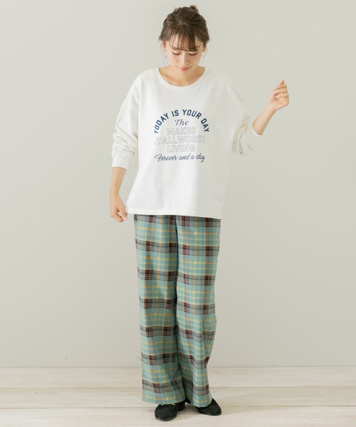 URBAN RESEARCH Sonny Label(アーバンリサーチサニーレーベル)の「ミックスロゴプリントプルオーバー(スウェット・レディース・オフホワイト/カーキ/ネイビー・FREE)」の9枚目の写真