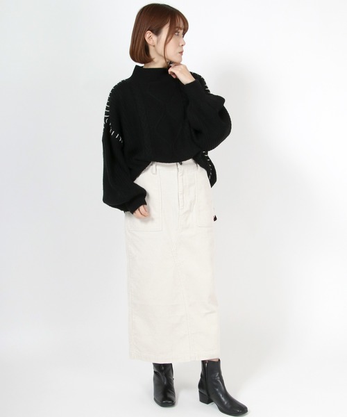Salong hameu（サロン ハミュー）の「ハンドステッチ ハイネック ボリュームスリーブケーブルニット（ニット/セーター・レディース・ベージュ/ブラック/モカ/グレイッシュベージュ・M）」の10枚目の写真