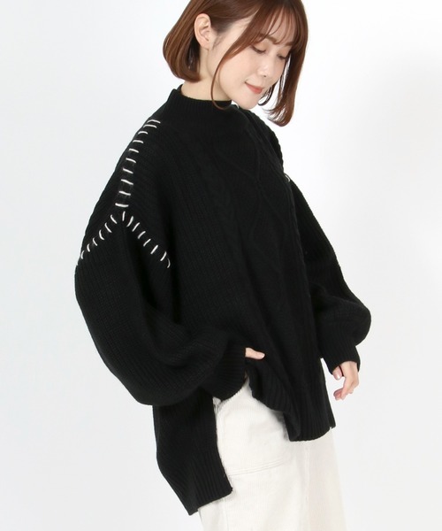 Salong hameu（サロン ハミュー）の「ハンドステッチ ハイネック ボリュームスリーブケーブルニット（ニット/セーター・レディース・ベージュ/ブラック/モカ/グレイッシュベージュ・M）」の5枚目の写真
