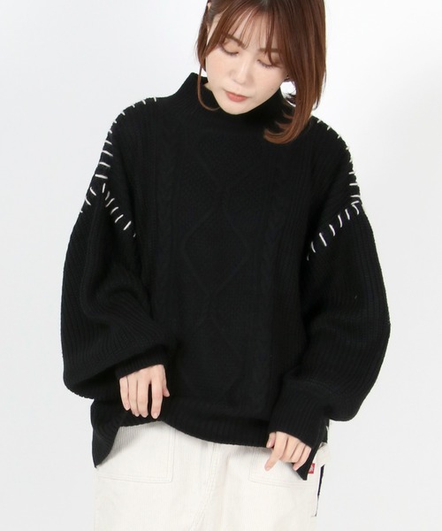 Salong hameu（サロン ハミュー）の「ハンドステッチ ハイネック ボリュームスリーブケーブルニット（ニット/セーター・レディース・ベージュ/ブラック/モカ/グレイッシュベージュ・M）」の7枚目の写真