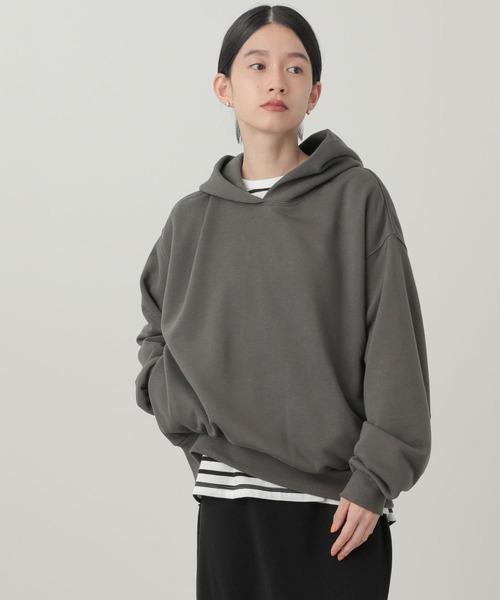 AMERICAN HOLIC（アメリカンホリック）の「フード付き裏起毛パーカー（Tシャツ/カットソー・レディース・チャコールグレー/オフホワイト/ボルドー/ライトベージュ・M/L）」の3枚目の写真