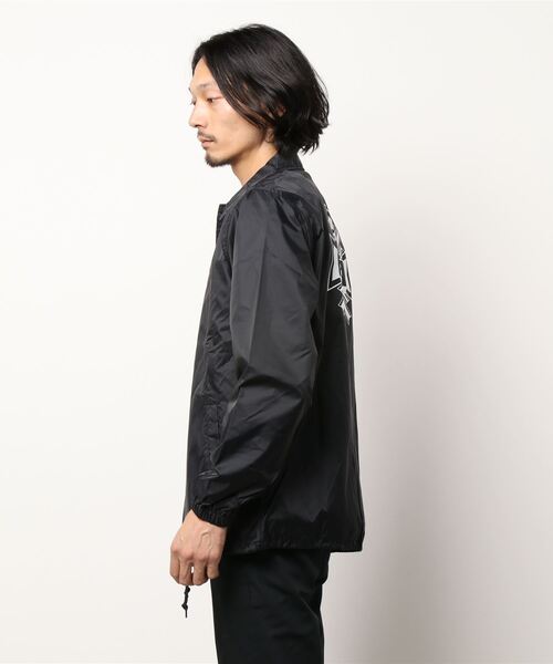 DOGTOWN（ドッグタウン）の「CROSS LOGO COACH JACKET/DOGTOWN(ドッグタウン）ナイロンコーチジャケット（ブルゾン・メンズ・ブラック・LARGE/X-LARGE/MEDIUM）」の3枚目の写真