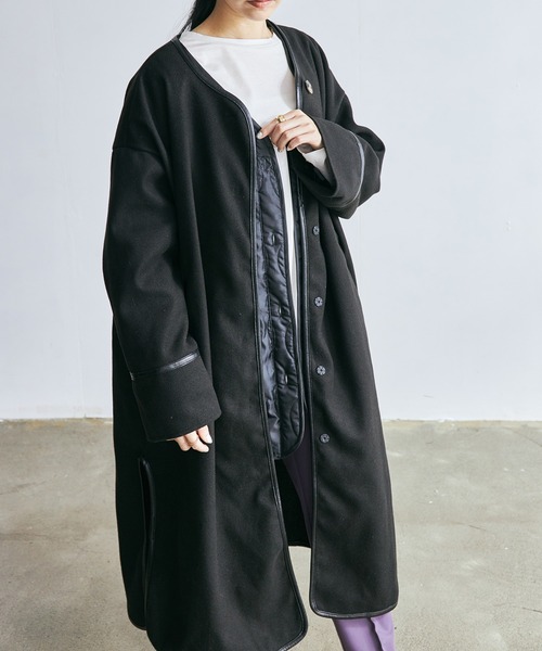 ECRIRE（エクリール）の「キルトライナー付きパイピングノーカラーロングコートセット（ノーカラーコート・レディース・ブラック/ブラウン/カーキ/アイボリー・M）」の3枚目の写真