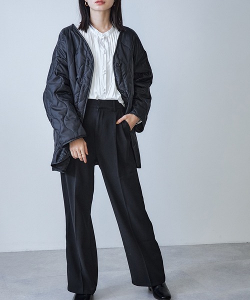 ECRIRE（エクリール）の「キルトライナー付きパイピングノーカラーロングコートセット（ノーカラーコート・レディース・ブラック/ブラウン/カーキ/アイボリー・M）」の15枚目の写真