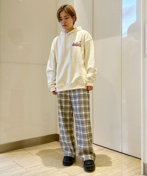 Candy Stripper（キャンディストリッパー）の「STRAYCATS SWEAT HOODIE（パーカー・レディース・ブラック/ピンク/アイボリー・2）」の21枚目の写真