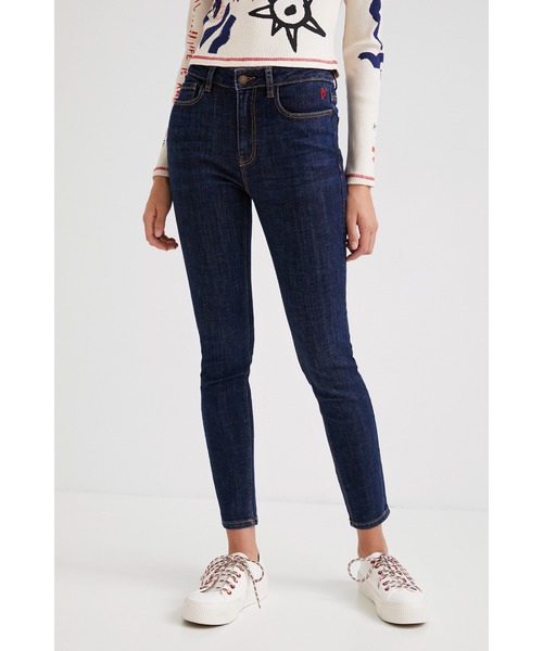 Desigual(デシグアル)の「アンクルスキニージーンズ(その他パンツ・レディース・ホワイト/ブルー/ダークブルー・44/40/34/42/36/46/38)」の1枚目の写真