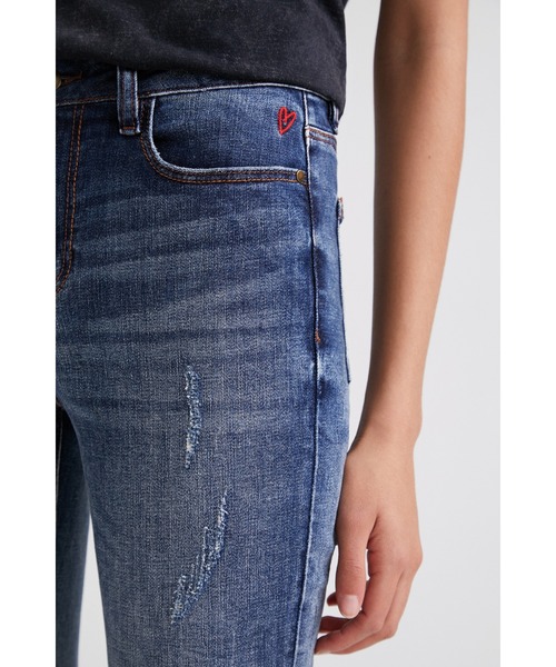 Desigual(デシグアル)の「アンクルスキニージーンズ(その他パンツ・レディース・ホワイト/ブルー/ダークブルー・44/40/34/42/36/46/38)」の17枚目の写真