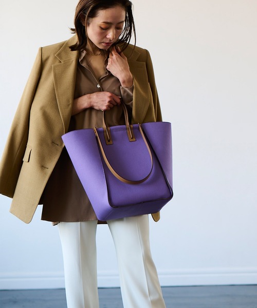 E'POR（エポール）の「【雑誌掲載】【E'POR】BUTTERFLY BAG  A4トート（トートバッグ・レディース・パープル/グレー系その他/ベージュ系その他/ブラウン/ブラック系その他/イエロー・FREE）」の10枚目の写真