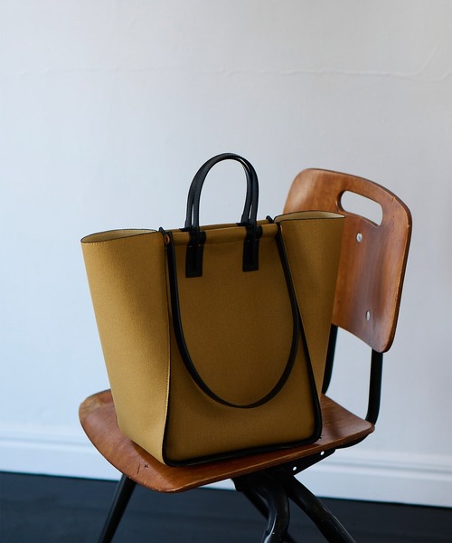 E'POR（エポール）の「【雑誌掲載】【E'POR】BUTTERFLY BAG  A4トート（トートバッグ・レディース・パープル/グレー系その他/ベージュ系その他/ブラウン/ブラック系その他/イエロー・FREE）」の13枚目の写真