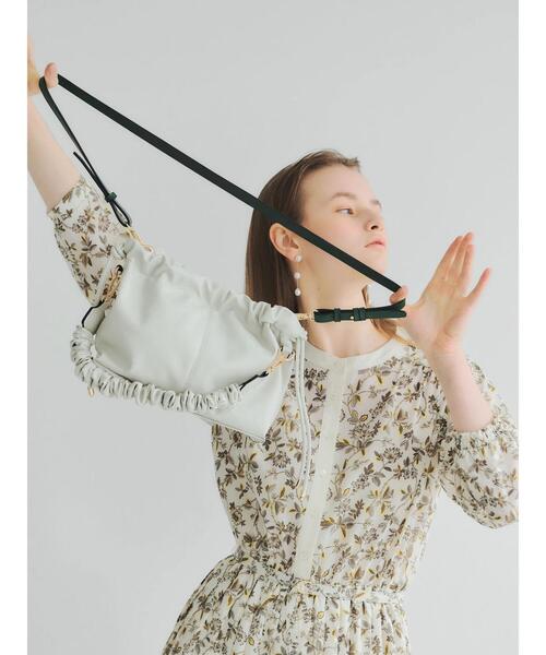 YECCA VECCA（イェッカヴェッカ）の「2wayギャザーバッグ　＊◆（クラッチバッグ・レディース・グレー/アイボリー/ラベンダー・FREE）」の19枚目の写真