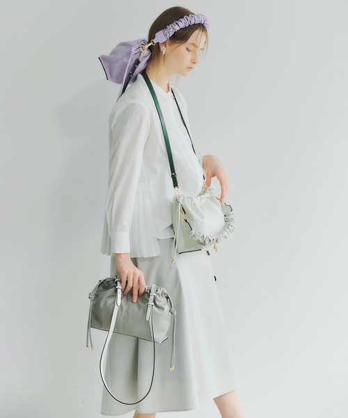 YECCA VECCA（イェッカヴェッカ）の「2wayギャザーバッグ　＊◆（クラッチバッグ・レディース・グレー/アイボリー/ラベンダー・FREE）」の6枚目の写真