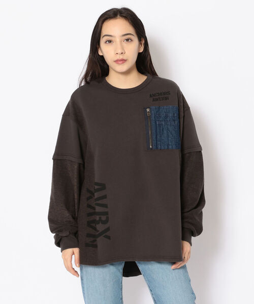 AVIREX(アヴィレックス)の「DENIM COMBI SWEAT/ デニムコンビスウェット(スウェット・レディース・チャコール/ベージュ・FREE)」の1枚目の写真