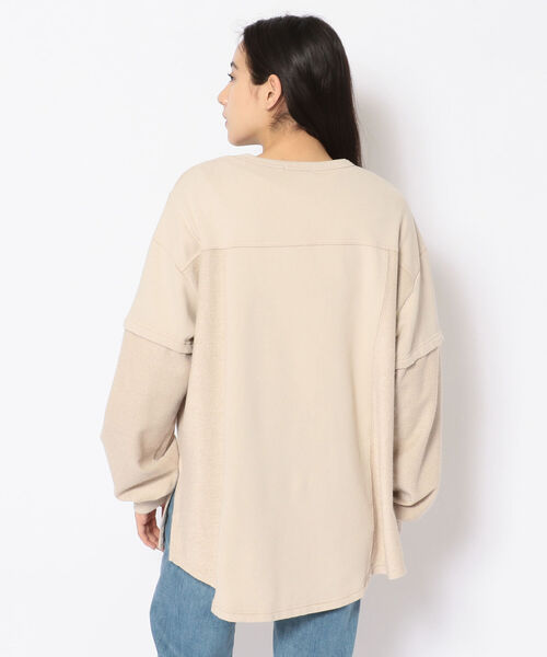 AVIREX(アヴィレックス)の「DENIM COMBI SWEAT/ デニムコンビスウェット(スウェット・レディース・チャコール/ベージュ・FREE)」の4枚目の写真