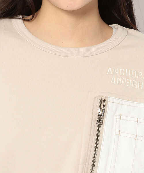 AVIREX(アヴィレックス)の「DENIM COMBI SWEAT/ デニムコンビスウェット(スウェット・レディース・チャコール/ベージュ・FREE)」の10枚目の写真