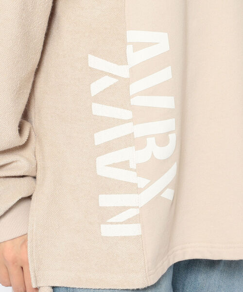 AVIREX(アヴィレックス)の「DENIM COMBI SWEAT/ デニムコンビスウェット(スウェット・レディース・チャコール/ベージュ・FREE)」の7枚目の写真