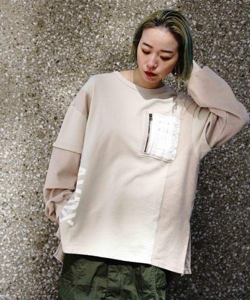 AVIREX(アヴィレックス)の「DENIM COMBI SWEAT/ デニムコンビスウェット(スウェット・レディース・チャコール/ベージュ・FREE)」の2枚目の写真