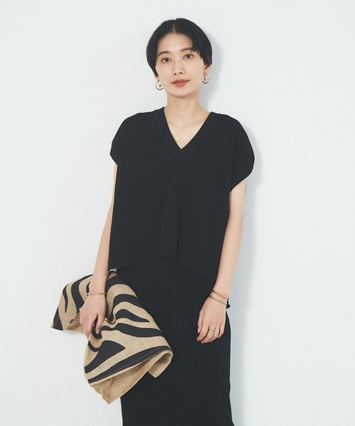 Rouge vif（ルージュヴィフ）の「【セットアップ対応】ストレッチベスト（ニット/セーター・レディース・ブラック/オフホワイト/グリーン・フリー）」の2枚目の写真