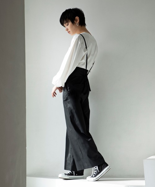ReNorm（リノーム）の「ボリュームスリーブプルオーバー（Tシャツ/カットソー・レディース・ホワイト/ネイビー・フリー）」の4枚目の写真
