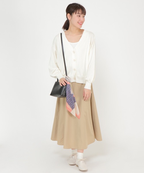 LBC(エルビーシー)の「フラワーMIXスカーフ(バンダナ/スカーフ・レディース・ネイビー/ピンク/オレンジ・FREE)」の5枚目の写真