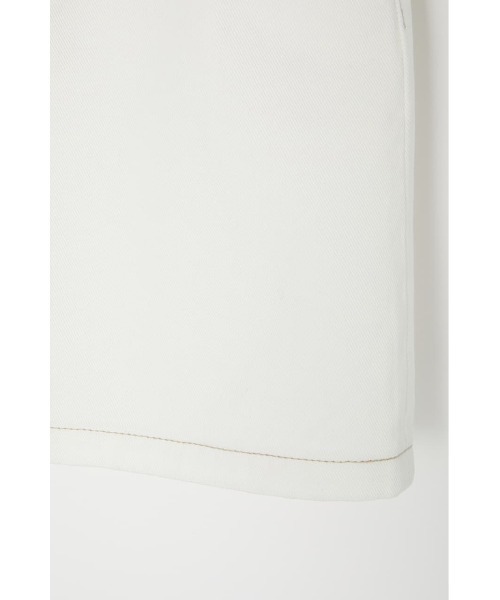 MOUSSY（マウジー）の「CLASSIC ALINE MINI スカート（デニムスカート・レディース・オフホワイト/ワンウォッシュ・1/2/0）」の4枚目の写真