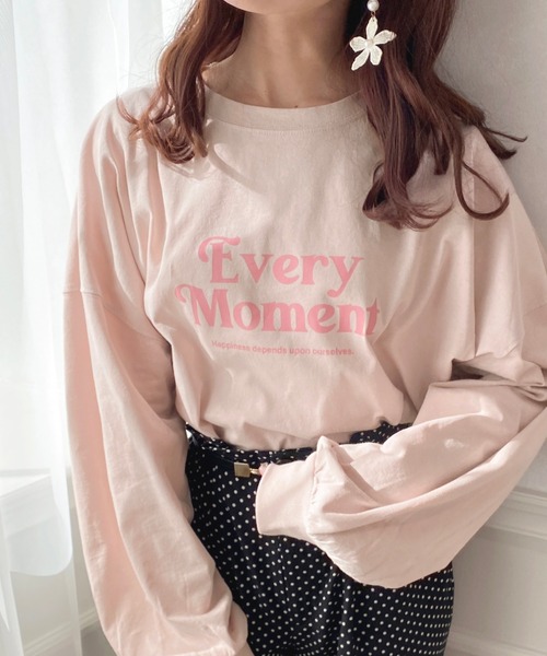 apres jour(アプレジュール)の「BIGスリットロゴロンT【ZOZOTOWN限定アイテム】(Tシャツ/カットソー・レディース・ライトピンク/ブルー/オフホワイト/アイボリー・X-LARGE/フリー)」の1枚目の写真