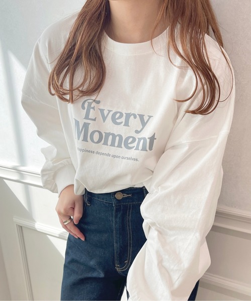 apres jour(アプレジュール)の「BIGスリットロゴロンT【ZOZOTOWN限定アイテム】(Tシャツ/カットソー・レディース・ライトピンク/ブルー/オフホワイト/アイボリー・X-LARGE/フリー)」の2枚目の写真