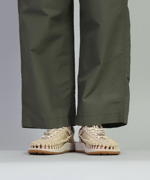 KEEN（キーン）の「[ KEEN ] UNEEK womens（サンダル・レディース・ブラック/イエロー・65/75/70/60）」の11枚目の写真