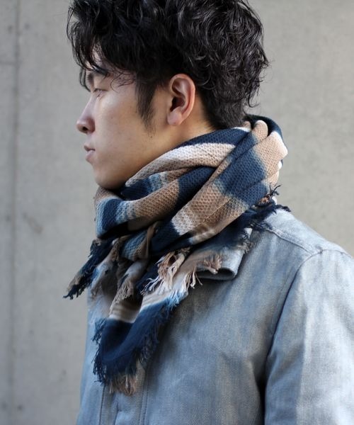 TORNADO MART（トルネードマート）の「TORNADO MART∴ナバホストール（ストール/ショール・メンズ・ネイビー/イエロー系その他・F）」の5枚目の写真