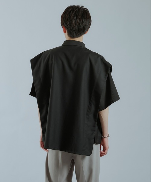 Ellno Loset(エルノロゼット)の「ベルトルーズジレ(ベスト・メンズ・ブラック/ライトグリーン・MEDIUM/LARGE)」の5枚目の写真