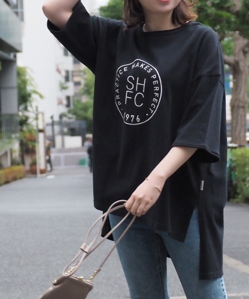 FUNALIVE（ファンアライブ）の「AMERICAN FUDGE ヘビーウェイト刺繍BIGTシャツ（Tシャツ/カットソー・レディース・ダークブルー/ブラック/ナチュラル/グレイッシュベージュ・FREE）」の3枚目の写真