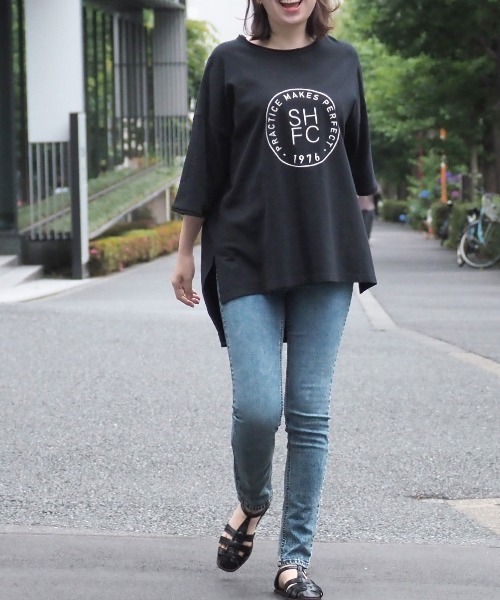 FUNALIVE（ファンアライブ）の「AMERICAN FUDGE ヘビーウェイト刺繍BIGTシャツ（Tシャツ/カットソー・レディース・ダークブルー/ブラック/ナチュラル/グレイッシュベージュ・FREE）」の11枚目の写真