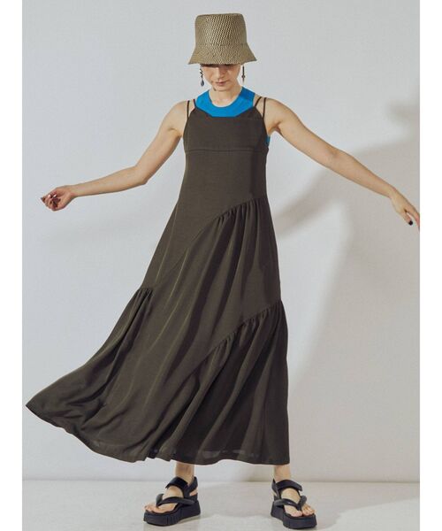 UN3D.（アンスリード）の「カーブギャザーキャミワンピース（ワンピース・レディース・ブラック/カーキ・36/38）」の7枚目の写真