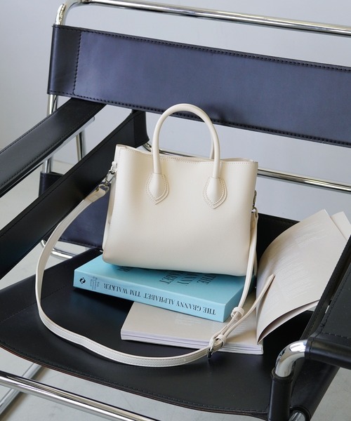 IAMUSE（アイアミューズ）の「【どんなシーンにも馴染むシーンレスバッグ】コンパクトショルダーバッグ S0080【IAMUSE】（ショルダーバッグ・レディース・モカ/ブラック/グレイッシュベージュ/アイボリー/ブルーグレー・FREE）」の18枚目の写真