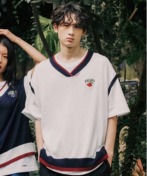 ROMANTIC CROWN(ロマンティッククラウン)の「【ROMANTIC CROWN】FRUIT KNIT VEST / ロマンティッククラウン フルーツ ロゴ ニット ベスト(ニット/セーター・メンズ・ホワイト/ネイビー・LARGE/SMALL/MEDIUM/X-LARGE)」の2枚目の写真