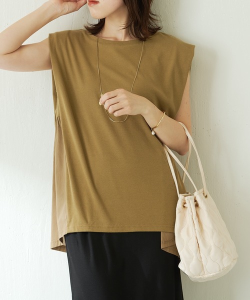 COLLAGE GALLARDAGALANTE(コラージュガリャルダガランテ)の「ドッキングショルダープルオーバー(Tシャツ/カットソー・レディース・ホワイト/サンドベージュ・FREE)」の5枚目の写真