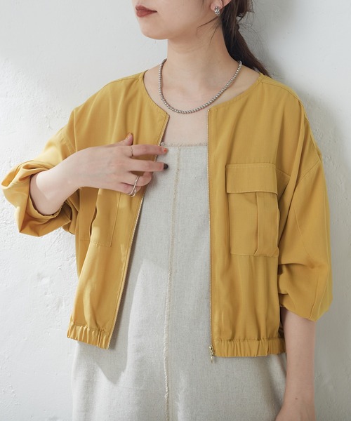 natural couture(ナチュラルクチュール)の「ダブルポケットお上品軽ブルゾン(ブルゾン・レディース・ブラック/サックスブルー/イエロー/グレイッシュベージュ・FREE)」の12枚目の写真