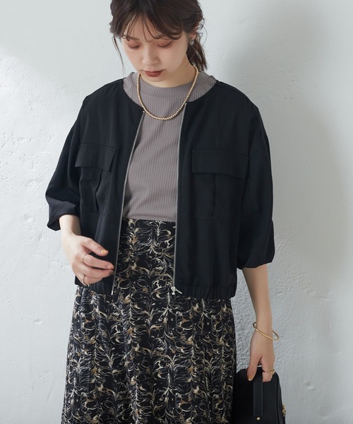 natural couture(ナチュラルクチュール)の「ダブルポケットお上品軽ブルゾン(ブルゾン・レディース・ブラック/サックスブルー/イエロー/グレイッシュベージュ・FREE)」の21枚目の写真