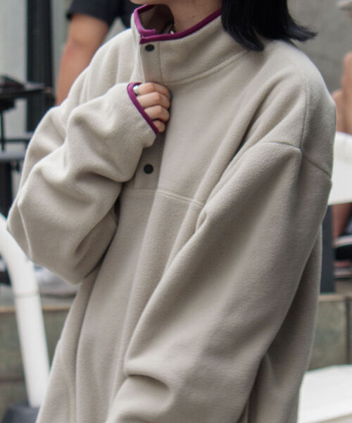 DISCUS ATHLETIC(ディスカス アスレチック)の「【DISCUS ATHLETIC/ディスカス アスレチック】別注スナップフリースプルオーバー(スウェット・メンズ・ブラック/グレイッシュベージュ/グリーン・M/L/XL)」の2枚目の写真