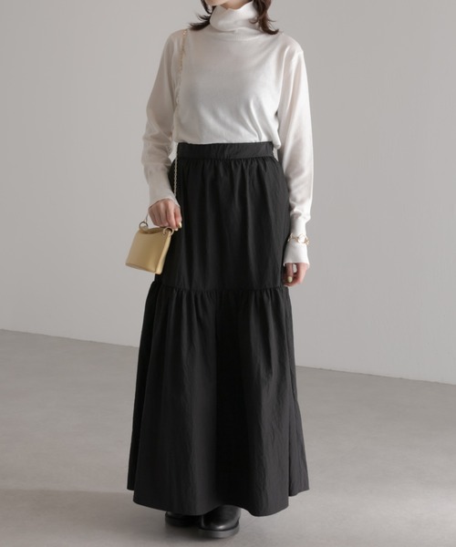 COLLAGE GALLARDAGALANTE（コラージュガリャルダガランテ）の「ベーシックにアクセントを/程よいオシャレは飽きが来ない/スリットタートルニット（ニット/セーター・レディース・ホワイト/ブラック/オフホワイト/グリーン/ピンク・FREE）」の20枚目の写真