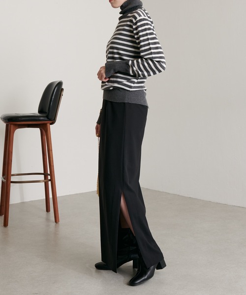 COLLAGE GALLARDAGALANTE（コラージュガリャルダガランテ）の「ベーシックにアクセントを/程よいオシャレは飽きが来ない/スリットタートルニット（ニット/セーター・レディース・ホワイト/ブラック/オフホワイト/グリーン/ピンク・FREE）」の8枚目の写真